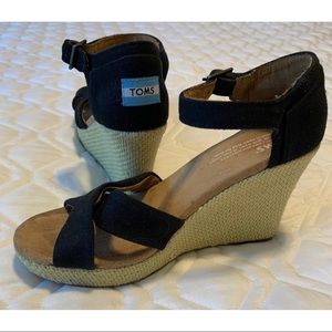 Toms Black Wedges